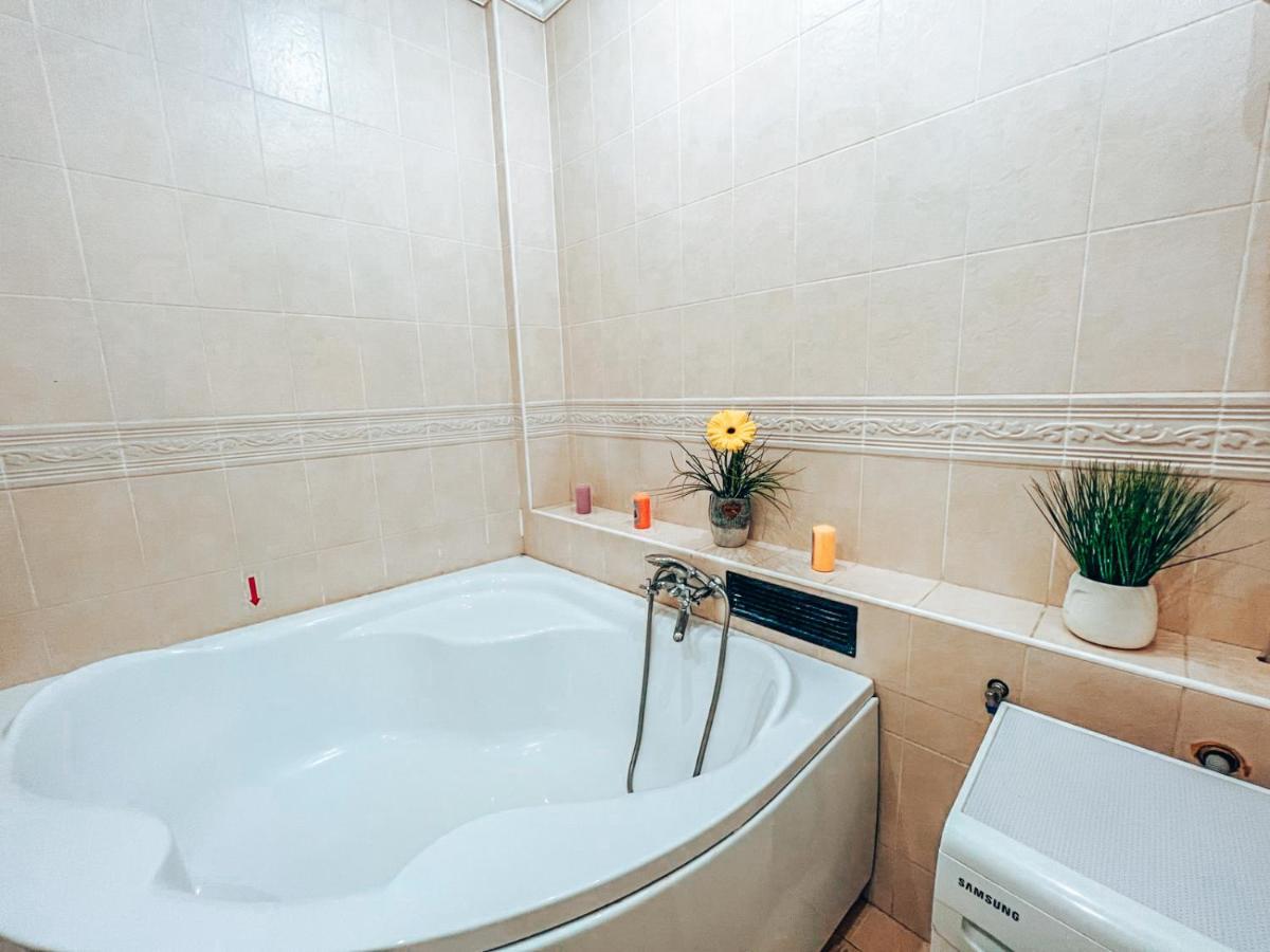 Apartment on Fedorova Kiev Buitenkant foto